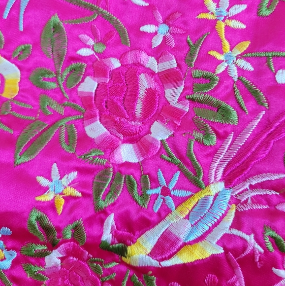 Embroidered Jewelry Travel Bag in Luxurious Black Satin NWT - Picture 9 of 14